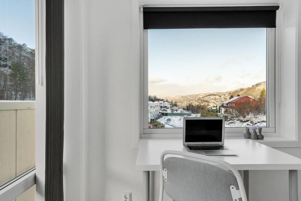 Stor Og Moderne Leilighet I Indre Arna Bergen Gratis Parkering!! ภายนอก รูปภาพ