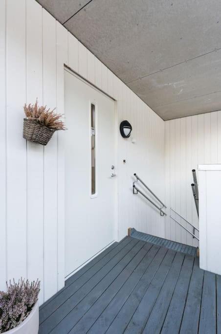 Stor Og Moderne Leilighet I Indre Arna Bergen Gratis Parkering!! ภายนอก รูปภาพ
