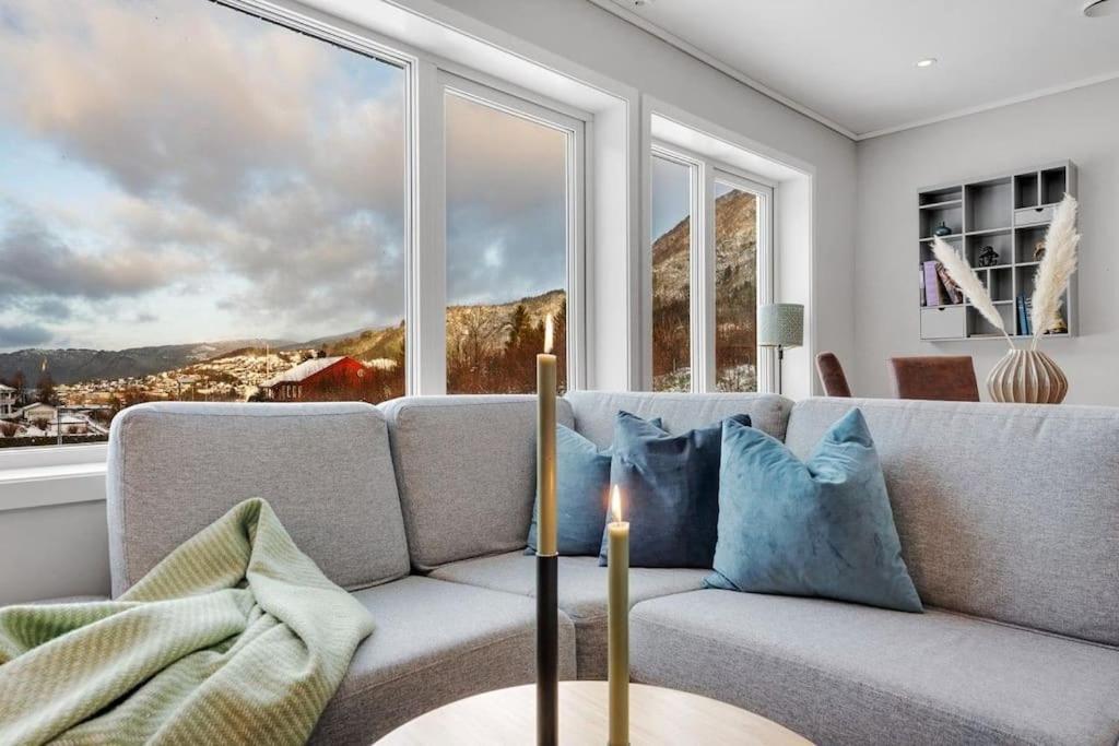 Stor Og Moderne Leilighet I Indre Arna Bergen Gratis Parkering!! ภายนอก รูปภาพ
