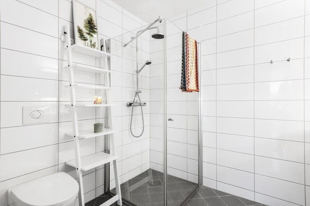 Stor Og Moderne Leilighet I Indre Arna Bergen Gratis Parkering!! ภายนอก รูปภาพ